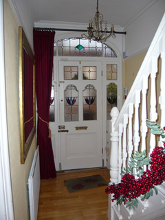 Front door curtain rail
